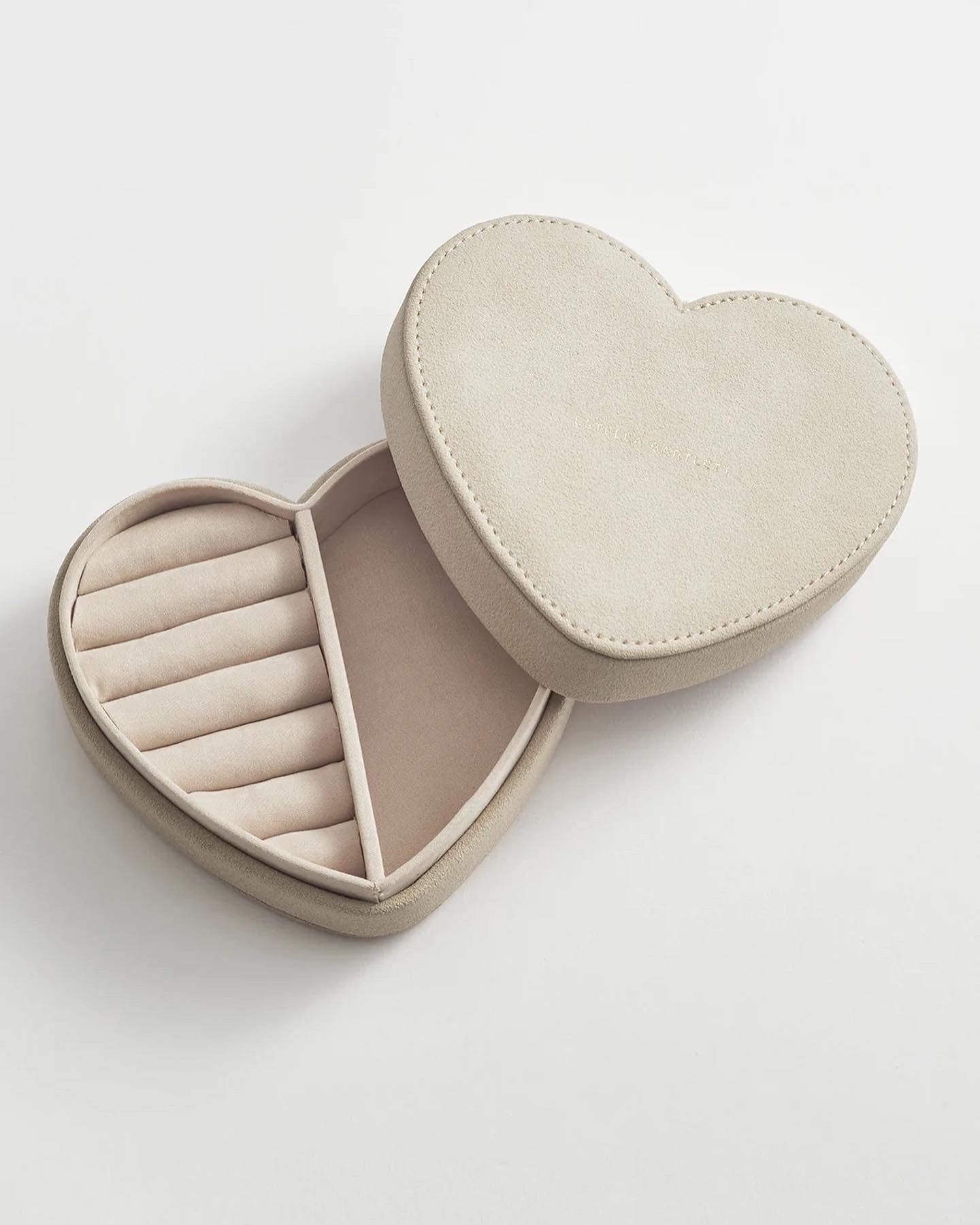 ESTELLA BARTLETT HEART JEWELLERY BOX CREAM VELVET