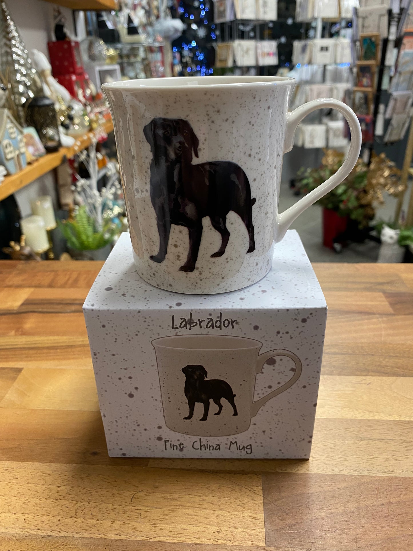 BLACK LABRADOR FINE CHIANA MUG, 13CM